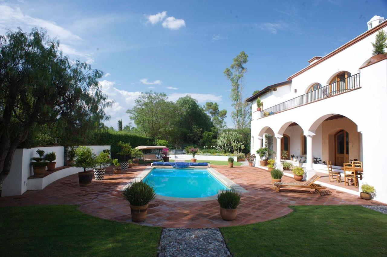 La Casona De Los Colibries El Pueblito  Bagian luar foto