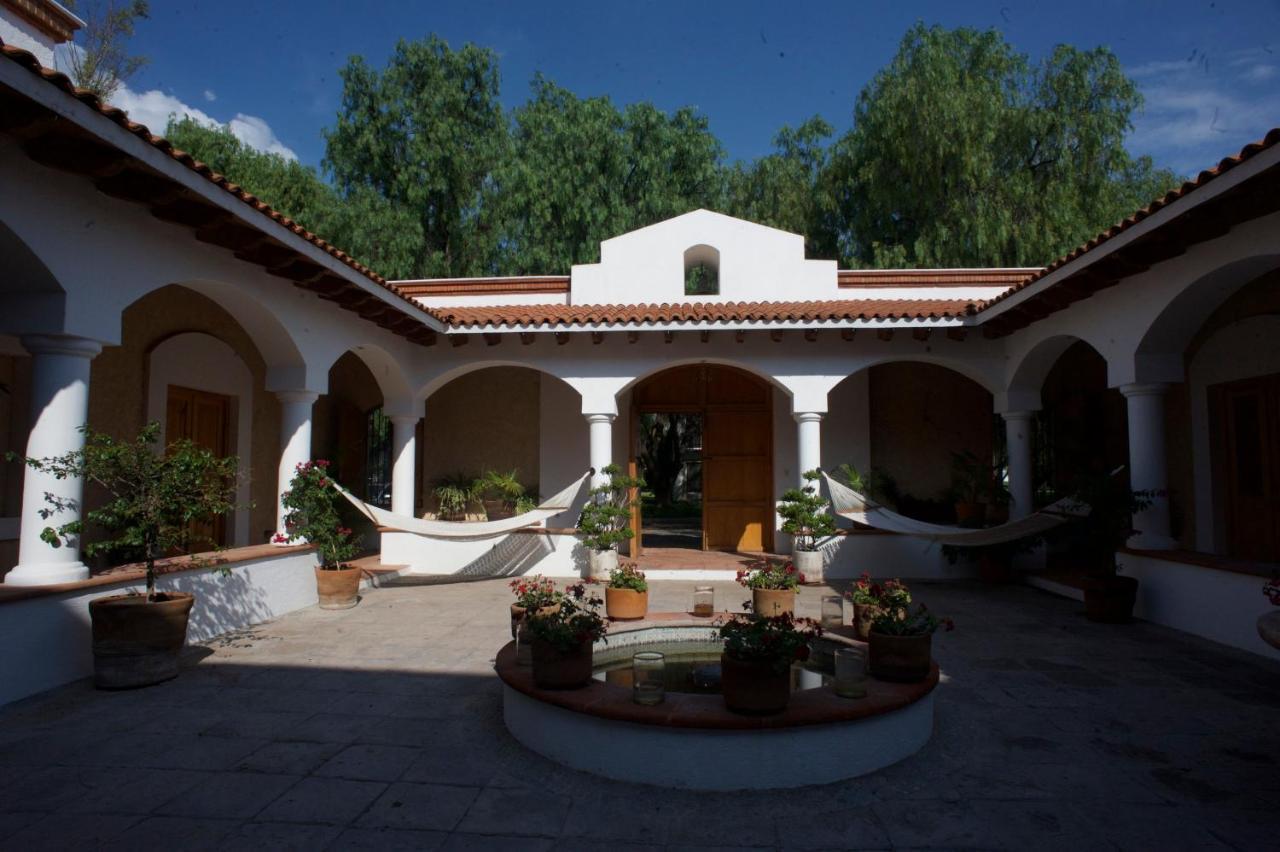 La Casona De Los Colibries El Pueblito  Bagian luar foto